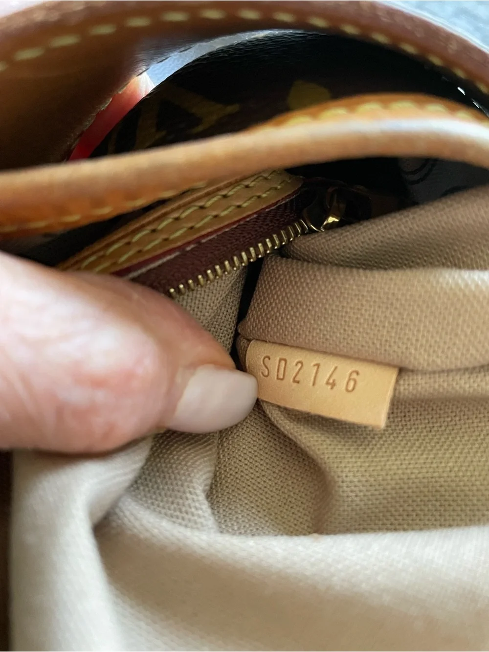Authentic Louis Vuitton Monogram Delightful MM Bag - Picture 16 of 16